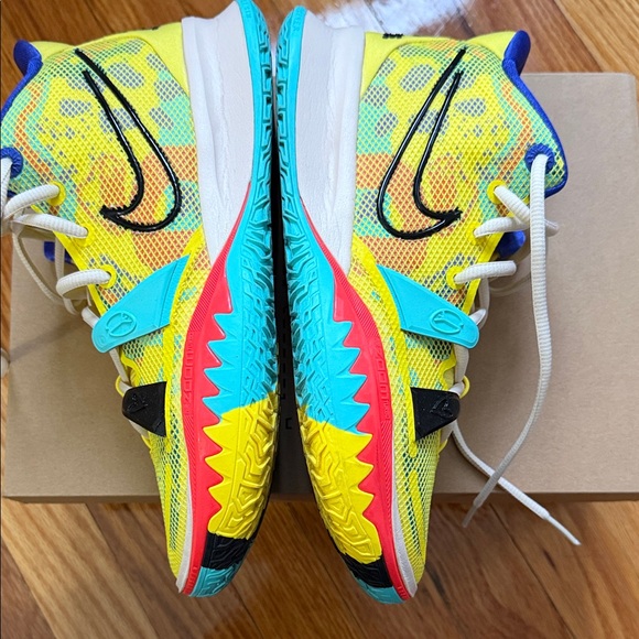 Nike Multicolor Kyrie 7 Sneakers - Picture 3 of 7